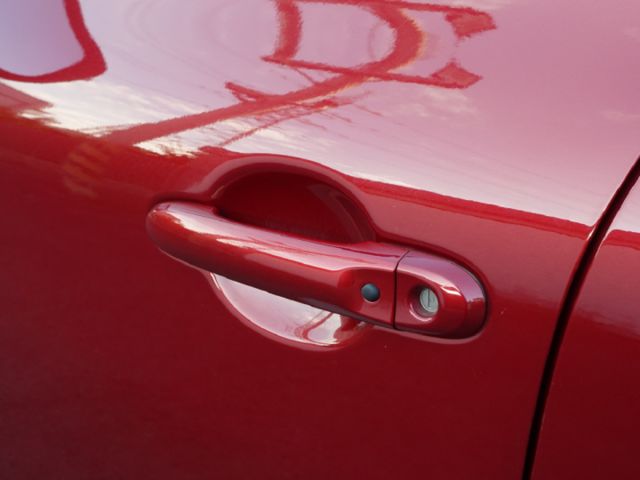 ▲豪華影音版，全原廠保養，只跑３萬▲升級原廠導航／電視／胎壓，前後錄影▲六氣囊，電熱椅，免鑰匙，恆溫，定速，原鈑件認證車  第19張相片