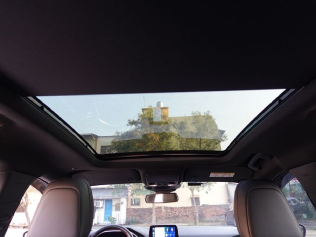 ▲AWD最頂級ST-Line，原鈑件認證▲只跑６萬多，全原廠保養▲Lv2跟車，盲點，電尾門，免鑰匙，七氣囊，LED頭燈  第7張相片