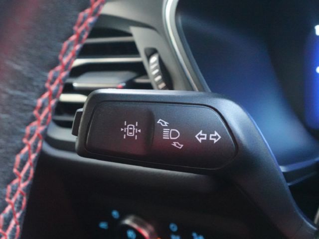 ▲AWD最頂級ST-Line，原鈑件認證▲只跑６萬多，全原廠保養▲Lv2跟車，盲點，電尾門，免鑰匙，七氣囊，LED頭燈  第10張相片