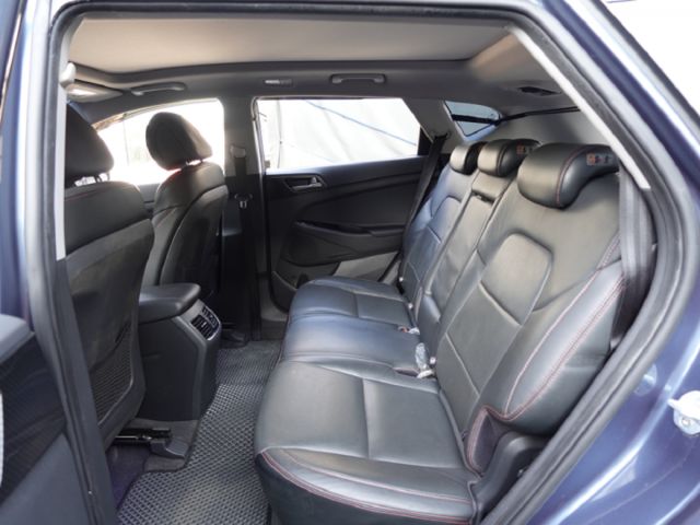 ▲1.6渦輪汽油尊貴，選配盲點▲只跑７萬，原鈑件，全原廠保養▲升級數萬影音配備▲六氣囊，免鑰匙，LED頭燈，電動椅，定速  第7張相片