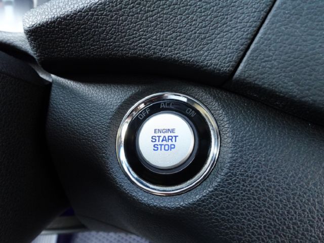 ▲1.6渦輪汽油尊貴，選配盲點▲只跑７萬，原鈑件，全原廠保養▲升級數萬影音配備▲六氣囊，免鑰匙，LED頭燈，電動椅，定速  第9張相片