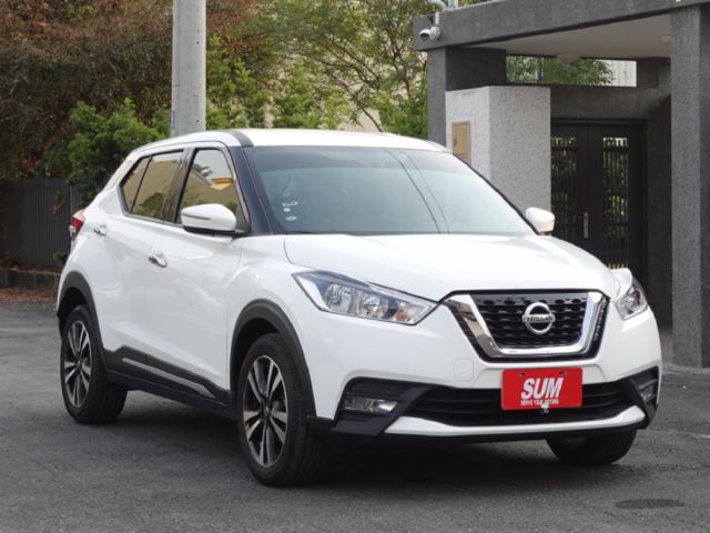 ▲超美無菸車，只跑７萬，全車原鈑件▲四顆輪胎剛換▲四氣囊，CarPlay，胎壓，循跡，感應大燈▲全台保固，可全額貸款  第1張相片