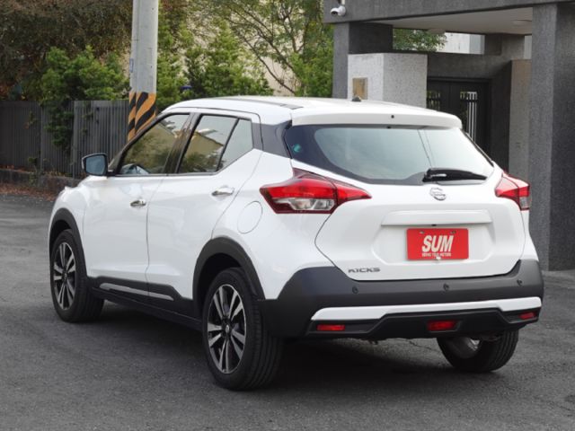 ▲超美無菸車，只跑７萬，全車原鈑件▲四顆輪胎剛換▲四氣囊，CarPlay，胎壓，循跡，感應大燈▲全台保固，可全額貸款  第2張相片