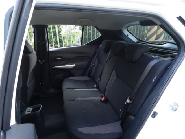 ▲超美無菸車，只跑７萬，全車原鈑件▲四顆輪胎剛換▲四氣囊，CarPlay，胎壓，循跡，感應大燈▲全台保固，可全額貸款  第7張相片