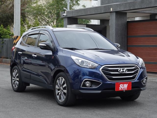 ▲小改款～柴油尊貴型，升級LED頭燈▲只跑７萬多，原鈑件認證▲升級影音導航組▲六氣囊，電動椅，定速，恆溫，循跡  第1張相片