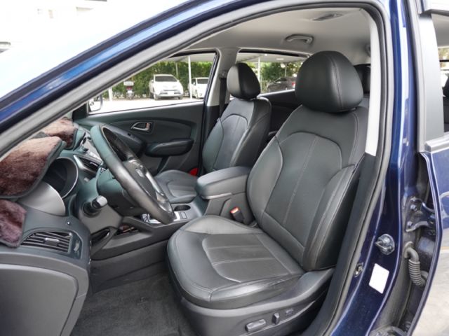 ▲小改款～柴油尊貴型，升級LED頭燈▲只跑７萬多，原鈑件認證▲升級影音導航組▲六氣囊，電動椅，定速，恆溫，循跡  第7張相片