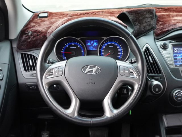 ▲小改款～柴油尊貴型，升級LED頭燈▲只跑７萬多，原鈑件認證▲升級影音導航組▲六氣囊，電動椅，定速，恆溫，循跡  第9張相片