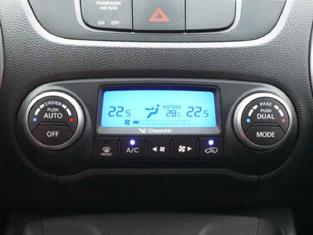 ▲小改款～柴油尊貴型，升級LED頭燈▲只跑７萬多，原鈑件認證▲升級影音導航組▲六氣囊，電動椅，定速，恆溫，循跡  第14張相片