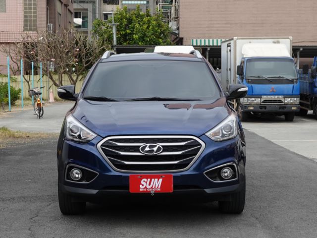 ▲小改款～柴油尊貴型，升級LED頭燈▲只跑７萬多，原鈑件認證▲升級影音導航組▲六氣囊，電動椅，定速，恆溫，循跡  第20張相片