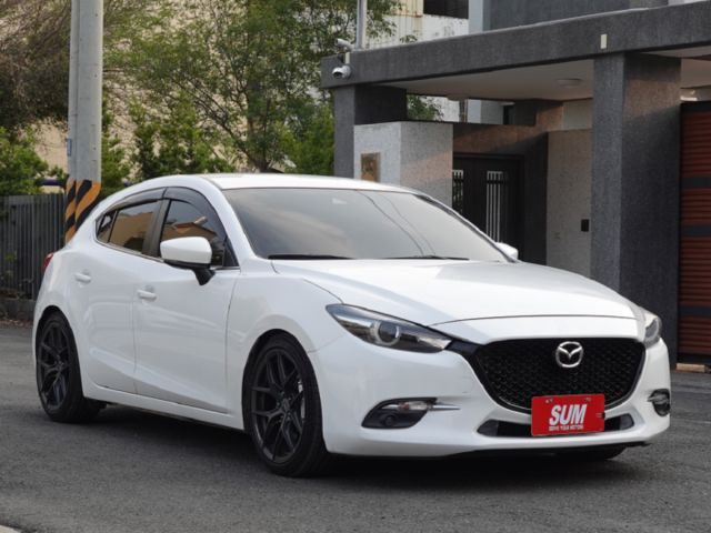 ▲五門～尊榮安全型，升級安卓導航機▲推薦認證車，內裝漂亮無菸味▲六氣囊，盲點，免鑰匙，恆溫，定速，LED頭燈，抬頭顯示  第1張相片