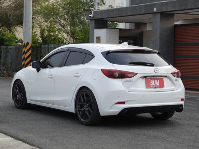 ▲五門～尊榮安全型，升級安卓導航機▲推薦認證車，內裝漂亮無菸味▲六氣囊，盲點，免鑰匙，恆溫，定速，LED頭燈，抬頭顯示  第2張相片