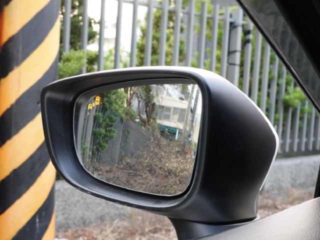 ▲五門～尊榮安全型，升級安卓導航機▲推薦認證車，內裝漂亮無菸味▲六氣囊，盲點，免鑰匙，恆溫，定速，LED頭燈，抬頭顯示  第12張相片