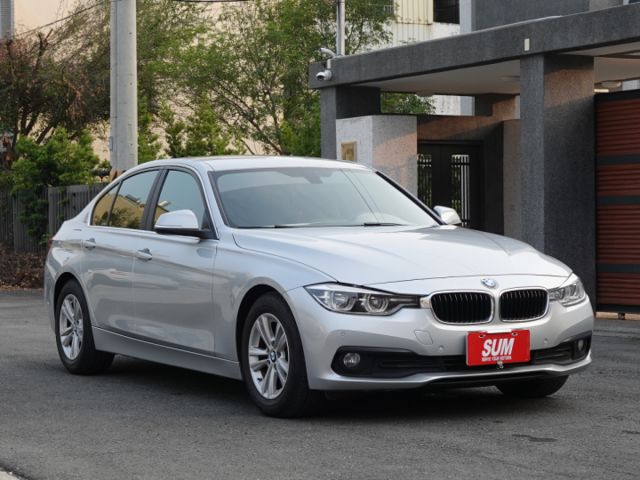 ▲柴油渦輪有力，省油省稅▲只跑８萬多，全車原鈑件▲升級電尾門，前後錄影▲六氣囊，免鑰匙，LED頭燈，電動椅，恆溫  第1張相片