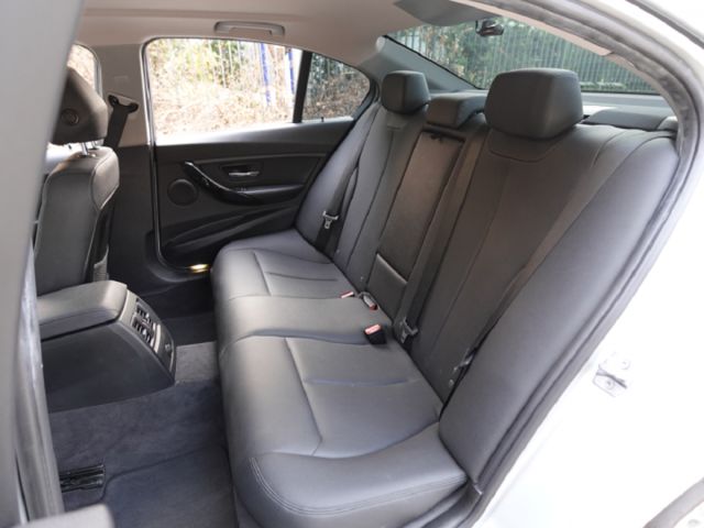 ▲柴油渦輪有力，省油省稅▲只跑８萬多，全車原鈑件▲升級電尾門，前後錄影▲六氣囊，免鑰匙，LED頭燈，電動椅，恆溫  第6張相片