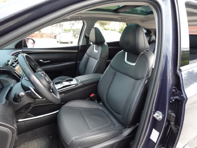 ▲汽油最頂級Ｂ版，原廠保固中▲四顆輪胎剛換橫濱▲一手無菸車，原鈑件認證▲Lv2跟車，盲點，電尾門，六氣囊，免鑰匙，電動椅  第4張相片