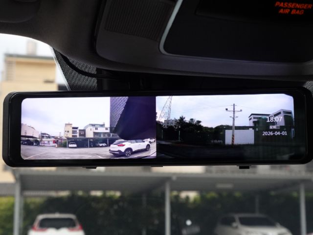 ▲汽油最頂級Ｂ版，原廠保固中▲四顆輪胎剛換橫濱▲一手無菸車，原鈑件認證▲Lv2跟車，盲點，電尾門，六氣囊，免鑰匙，電動椅  第13張相片