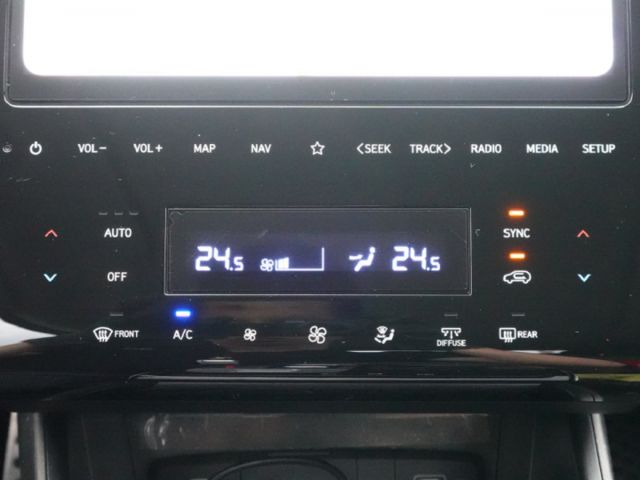 ▲汽油最頂級Ｂ版，原廠保固中▲四顆輪胎剛換橫濱▲一手無菸車，原鈑件認證▲Lv2跟車，盲點，電尾門，六氣囊，免鑰匙，電動椅  第15張相片