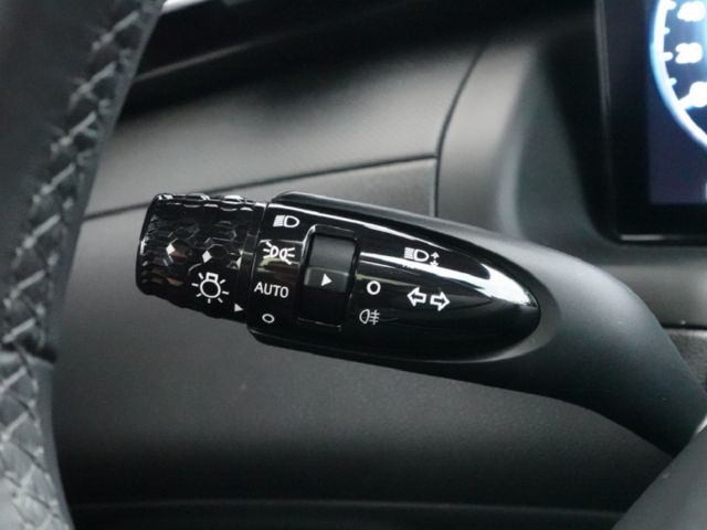 ▲汽油最頂級Ｂ版，原廠保固中▲四顆輪胎剛換橫濱▲一手無菸車，原鈑件認證▲Lv2跟車，盲點，電尾門，六氣囊，免鑰匙，電動椅  第17張相片