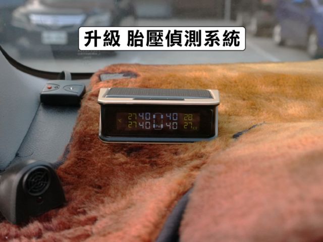 ▲特價代步車，只跑７萬多，全車原鈑件▲升級安卓導航，胎壓偵測，行車記錄器▲雙安，恆溫，定速，ABS煞車，15吋鋁圈  第13張相片