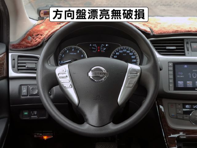 ▲豪華影音版，只跑５萬多▲一手車無菸味▲四顆輪胎換橫濱▲免鑰匙，恆溫，定速，導航，胎壓▲認證車～全台保固，可全額貸  第9張相片