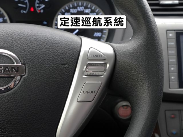 ▲豪華影音版，只跑５萬多▲一手車無菸味▲四顆輪胎換橫濱▲免鑰匙，恆溫，定速，導航，胎壓▲認證車～全台保固，可全額貸  第16張相片