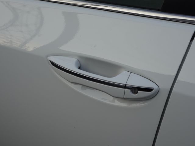 ▲小改款11.5代，豪華版～加數萬元原廠選配▲推薦認證車，SUM全台保固▲六氣囊，免鑰匙，循跡，恆溫，定速，可全額貸款  第20張相片