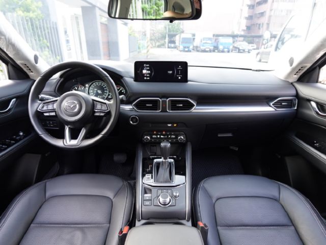 ▲最頂級版本，用不到一年，便宜新車20萬▲只跑９千公里，原廠保固中▲Lv2跟車，Bose音響，環景，盲點，感應尾門  第5張相片