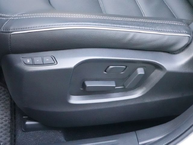 ▲最頂級版本，用不到一年，便宜新車20萬▲只跑９千公里，原廠保固中▲Lv2跟車，Bose音響，環景，盲點，感應尾門  第18張相片