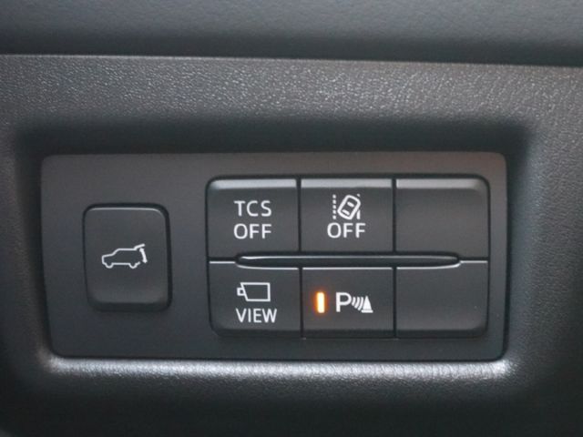 ▲最頂級版本，用不到一年，便宜新車20萬▲只跑９千公里，原廠保固中▲Lv2跟車，Bose音響，環景，盲點，感應尾門  第19張相片