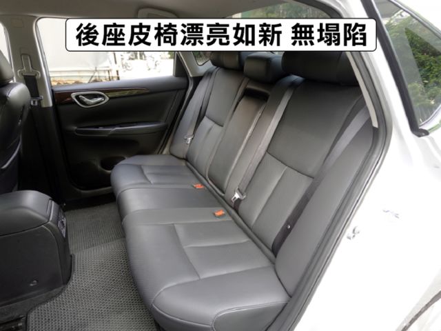 ▲本月特價，豪華影音版，原鈑件認證▲只跑７萬，全原廠保養▲免鑰匙，恆溫，定速，導航，電視，胎壓，可全額貸款  第6張相片