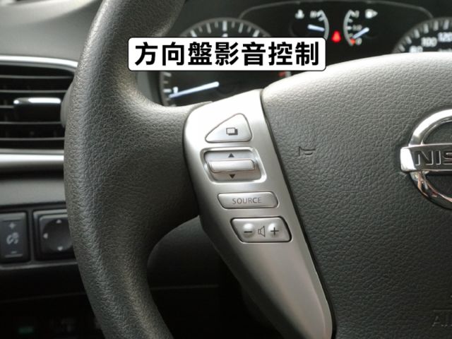 ▲本月特價，豪華影音版，原鈑件認證▲只跑７萬，全原廠保養▲免鑰匙，恆溫，定速，導航，電視，胎壓，可全額貸款  第15張相片