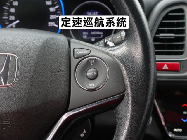 ▲最頂級Ｓ版，超美無菸車，原鈑件認證▲推薦小休旅，引擎耐用，好開好顧▲六氣囊，免鑰匙，導航，LED頭燈，恆溫，定速  第13張相片