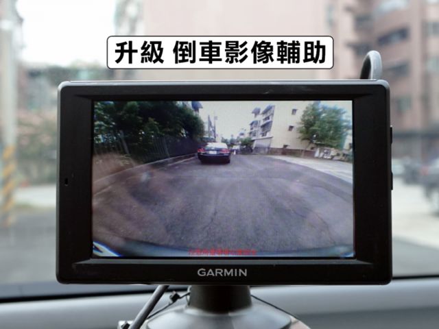 ▲頂級天窗版，只跑10萬，全車原鈑件▲全車皮椅翻新▲四顆輪胎換倍耐力▲電瓶剛換不久▲升級導航機，流媒體行車記錄器  第15張相片