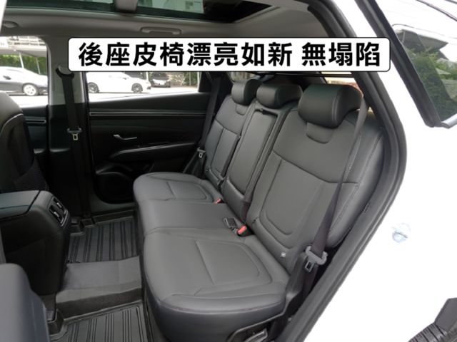 ▲汽油最頂級Ｂ版，選配導航▲只跑２萬，原廠保固中，原鈑件認證▲Lv2跟車，盲點，電尾門，六氣囊，免鑰匙，電動椅  第6張相片
