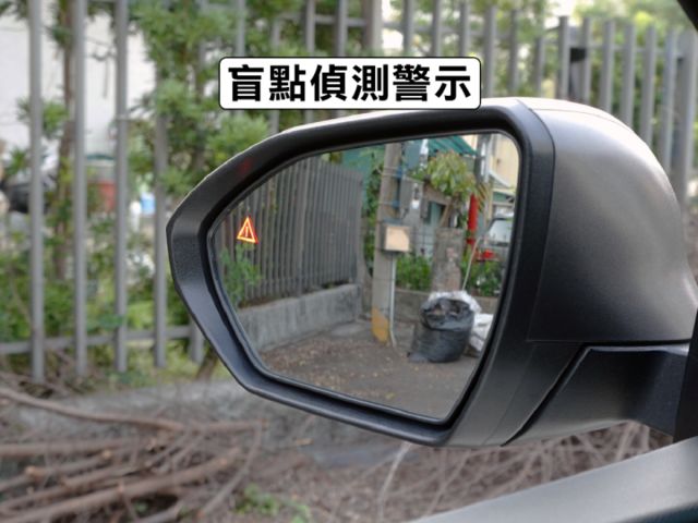 ▲汽油最頂級Ｂ版，選配導航▲只跑２萬，原廠保固中，原鈑件認證▲Lv2跟車，盲點，電尾門，六氣囊，免鑰匙，電動椅  第11張相片