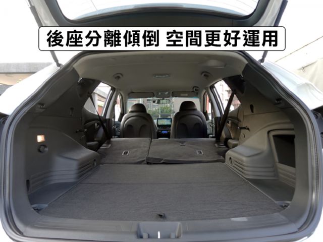 ▲推薦無菸車，原鈑件認證，只跑９萬▲升級安卓導航，手機CarPaly，前後錄影，抬頭顯示器▲電動椅，恆溫，循跡，定速  第9張相片