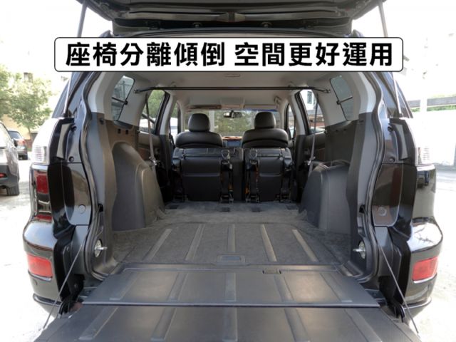 ▲iO特式版，升級影音導航組▲超美無菸車，里程跑少，原鈑件認證▲雙安，恆溫，定速，ABS煞車，可全額貸款  第11張相片