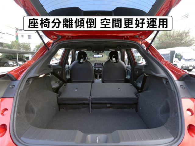 ▲1.0渦輪，最頂級～駕趣享樂版▲超美認證車，只跑２萬，全台保固▲BOSE音響，車道偏移，免鑰匙，環景，盲點，LED頭燈  第7張相片