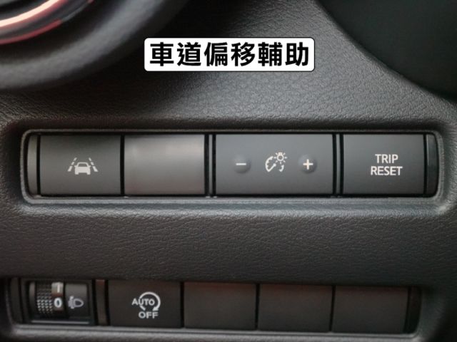 ▲1.0渦輪，最頂級～駕趣享樂版▲超美認證車，只跑２萬，全台保固▲BOSE音響，車道偏移，免鑰匙，環景，盲點，LED頭燈  第18張相片