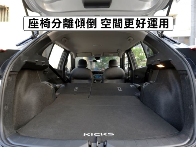 ▲智行旗艦版，全原廠保養，只跑１萬多▲一手無菸車，原鈑件認證▲六氣囊，盲點，環景，免鑰匙，LED頭燈，循跡，定速，恆溫  第8張相片
