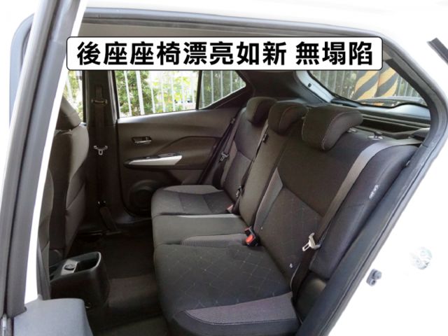 ▲超美無菸車，只跑７萬，全車原鈑件▲四顆輪胎剛換▲四氣囊，CarPlay，胎壓，循跡，感應大燈▲全台保固，可全額貸款  第7張相片