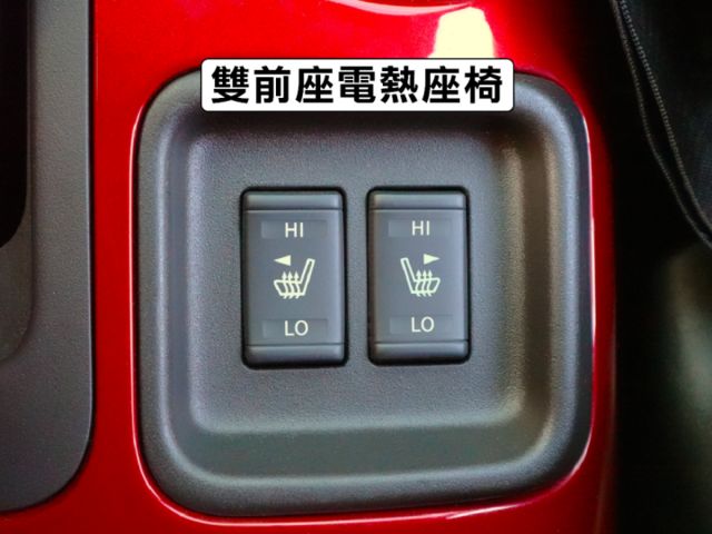 ▲豪華影音版，全原廠保養，只跑３萬▲升級原廠導航／電視／胎壓，前後錄影▲六氣囊，電熱椅，免鑰匙，恆溫，定速，原鈑件認證車  第18張相片