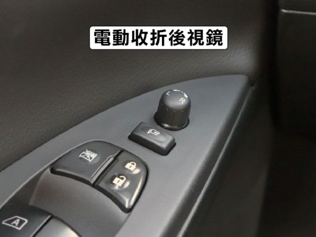▲豪華影音版，只跑６萬，全原廠保養▲一手無菸車，原鈑件認證▲免鑰匙，恆溫，定速，導航，電視，SUM全台保固  第17張相片