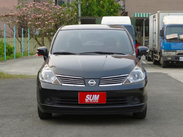 ▲推薦代步車，只跑６萬多，全車原鈑件▲升級影音導航組，行車記錄器▲四顆輪胎八成新▲SUM全台保固，可全額貸  第17張相片