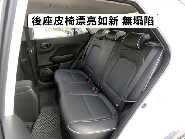 ▲最頂級GLC版，原廠保固至28年1月▲只跑３萬，全車原鈑件▲四顆輪胎剛換不久▲行人預警，車道偏移，六氣囊，免鑰匙，恆溫  第6張相片