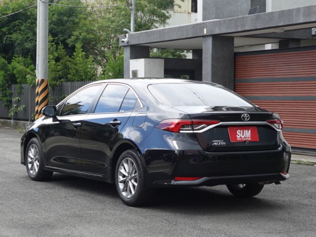 ▲本月送安卓機，有CarPlay▲豪華+版，只跑２萬，原廠保固中▲盲點，全速域，七氣囊，免鑰匙，恆溫，胎壓，原鈑件可全貸  第2張相片