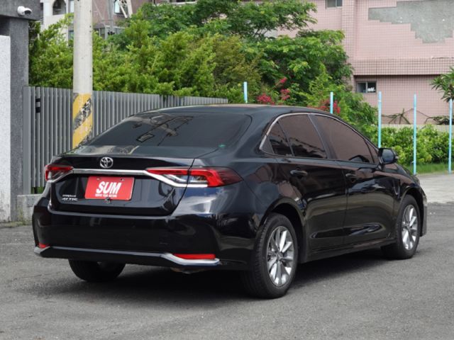 ▲本月送安卓機，有CarPlay▲豪華+版，只跑２萬，原廠保固中▲盲點，全速域，七氣囊，免鑰匙，恆溫，胎壓，原鈑件可全貸  第4張相片