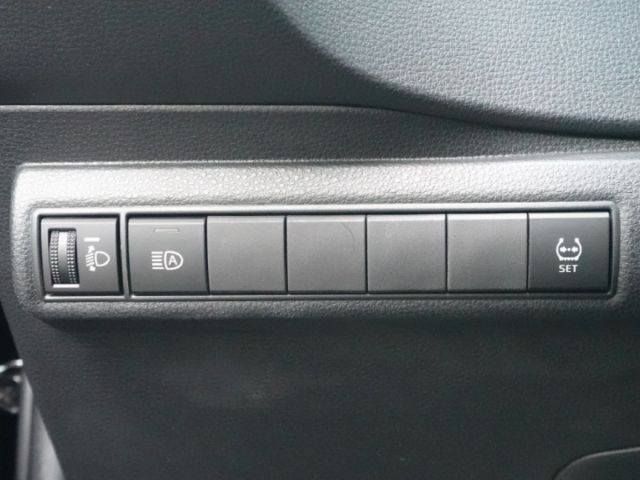 ▲本月送安卓機，有CarPlay▲豪華+版，只跑２萬，原廠保固中▲盲點，全速域，七氣囊，免鑰匙，恆溫，胎壓，原鈑件可全貸  第18張相片