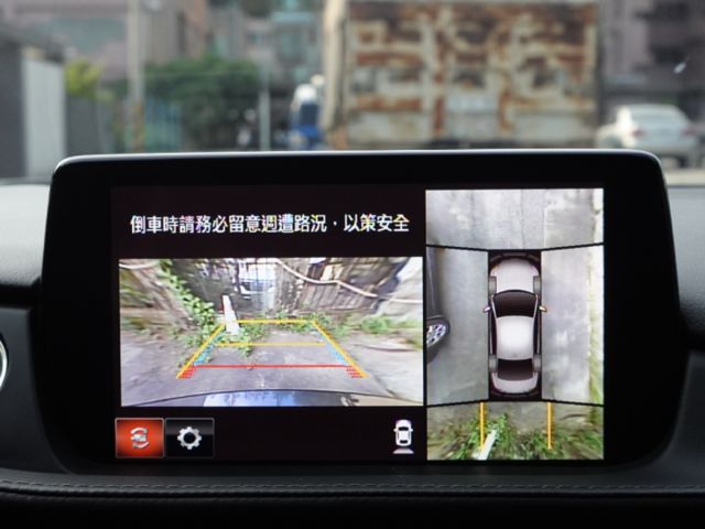▲旗艦進化型，新車123.9萬▲只跑２萬，原鈑件，全原廠保養▲全速域，BOSE喇叭，環景，盲點，通風椅，抬頭顯示  第17張相片