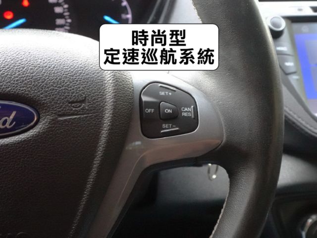 ▲最頂級時尚型，只跑８萬多，全車原鈑件▲正時皮帶剛換，等周邊耗材▲六氣囊，定速，恆溫，導航，倒車顯影，可全額貸款  第11張相片